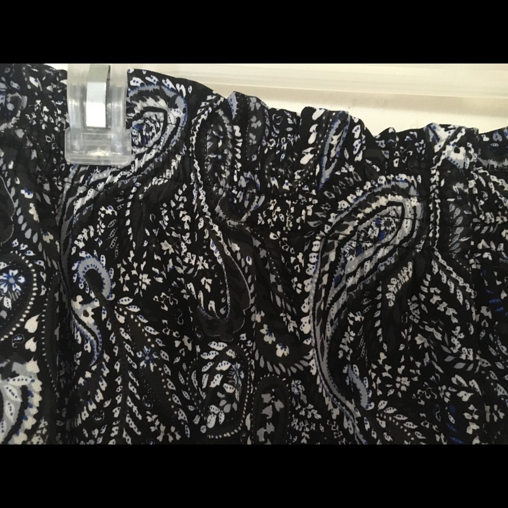 NWT Lightweight Paisley Shorts - Picture 3 of 5